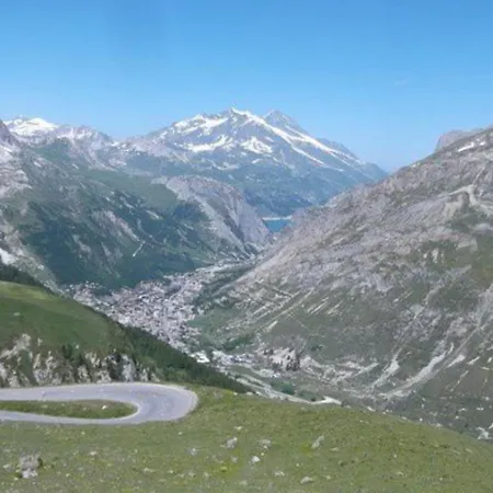 Well Equipped Studio With Balcony And Superb View Appartement Val-dʼIsère