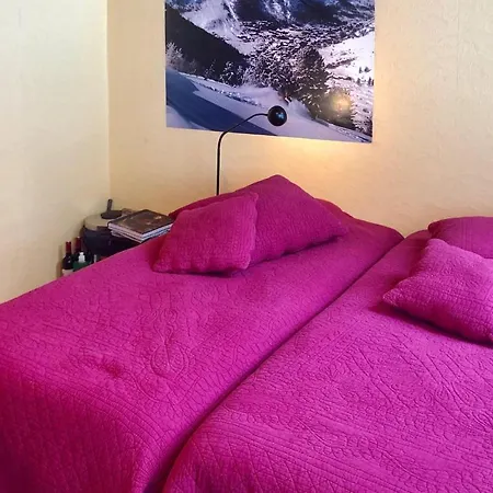 Appartement Well Equipped Studio With Balcony And Superb View